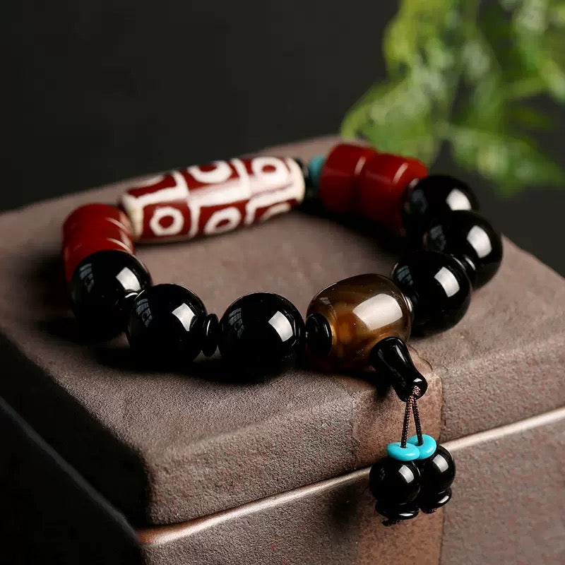 nine eye dzi bead bracelet