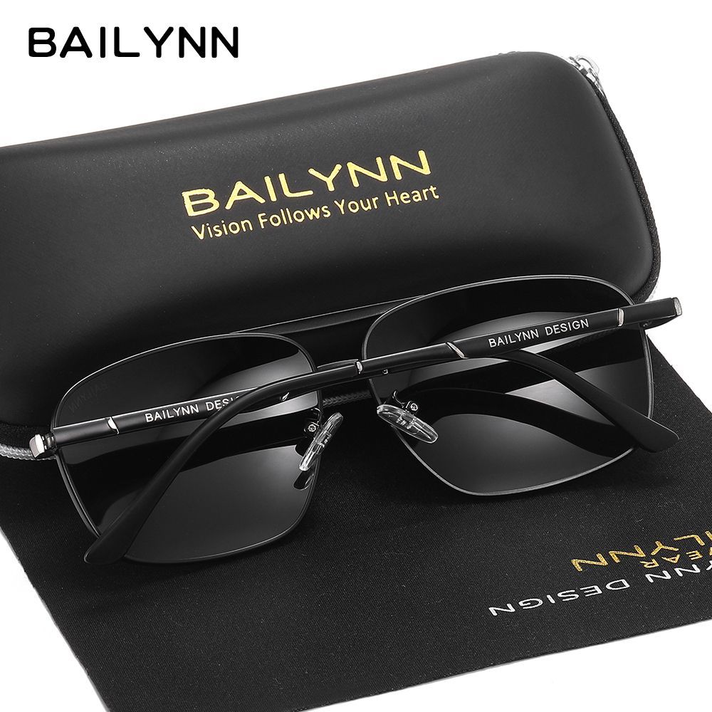 Polarized Aviator Sunglasses in silver frame with black TAC lenses and luxury case