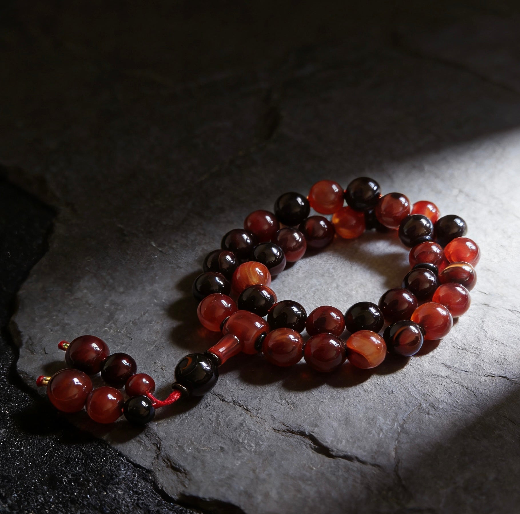 Agate Tasbih 33 Bead Red Black Gemstone Misbaha