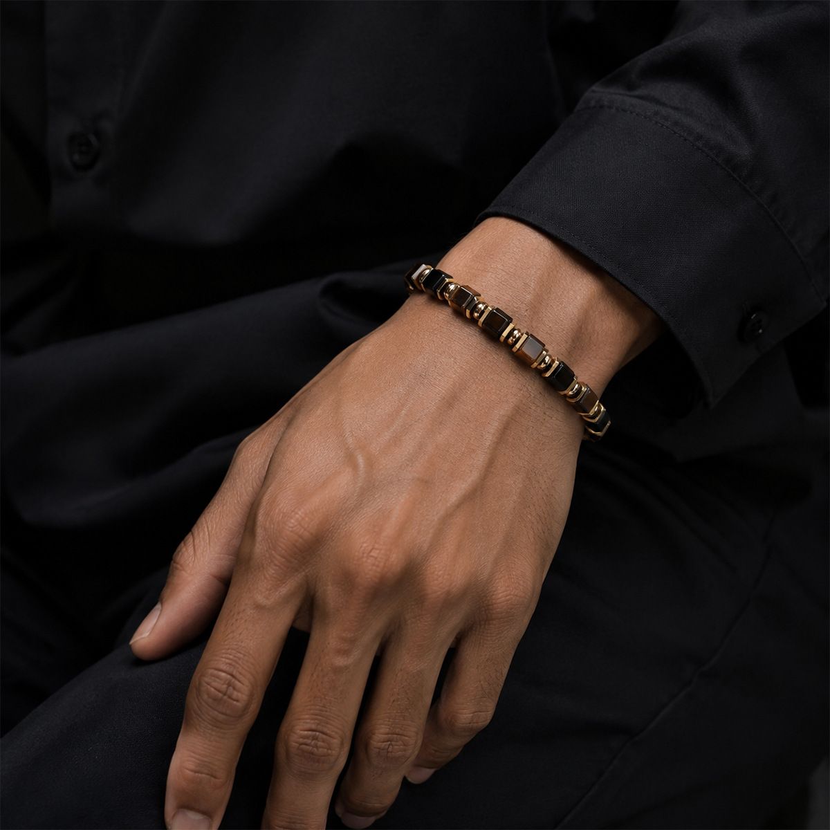 Men wearing Tiger Eye Black Onyx Bracelet luxury styling